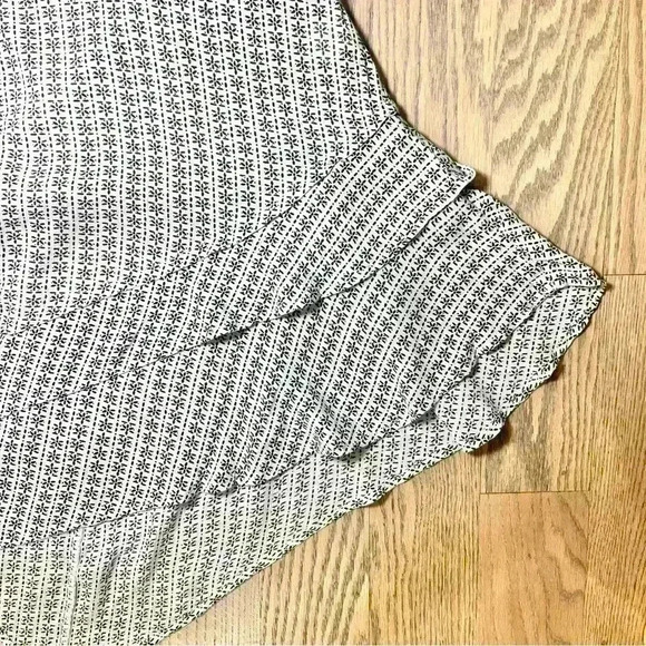 O'NEILL Women’s Floral Midi Ruffle High Lo Front Tie Ditsy Print Dress Size XS - Picture 3 of 10